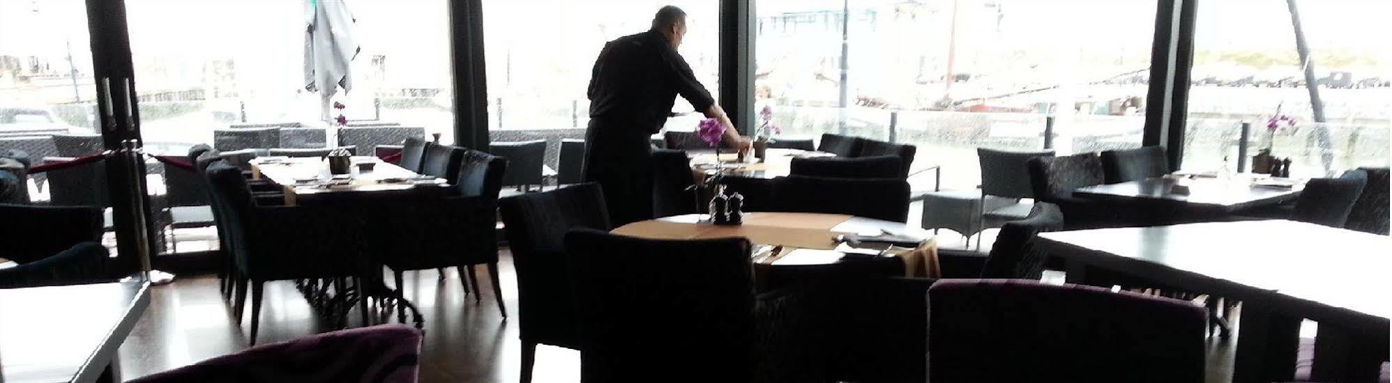 Hotel Zeezicht Harlingen Bagian luar foto